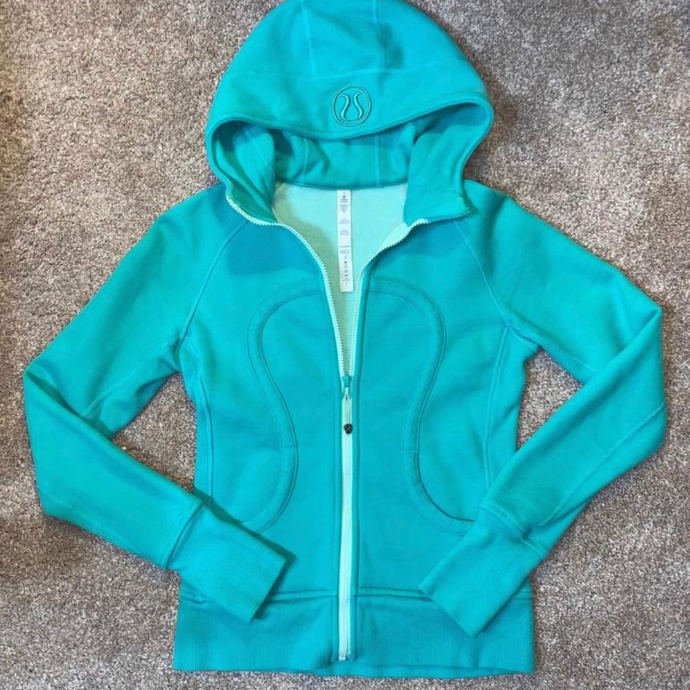 Lululemon Scuba hoodie size 6